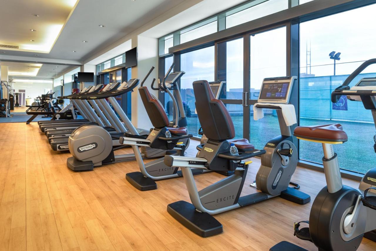 Crowne Plaza Riyadh - Rdc Hotel & Convention By Ihg Exterior photo The gym at the hotel