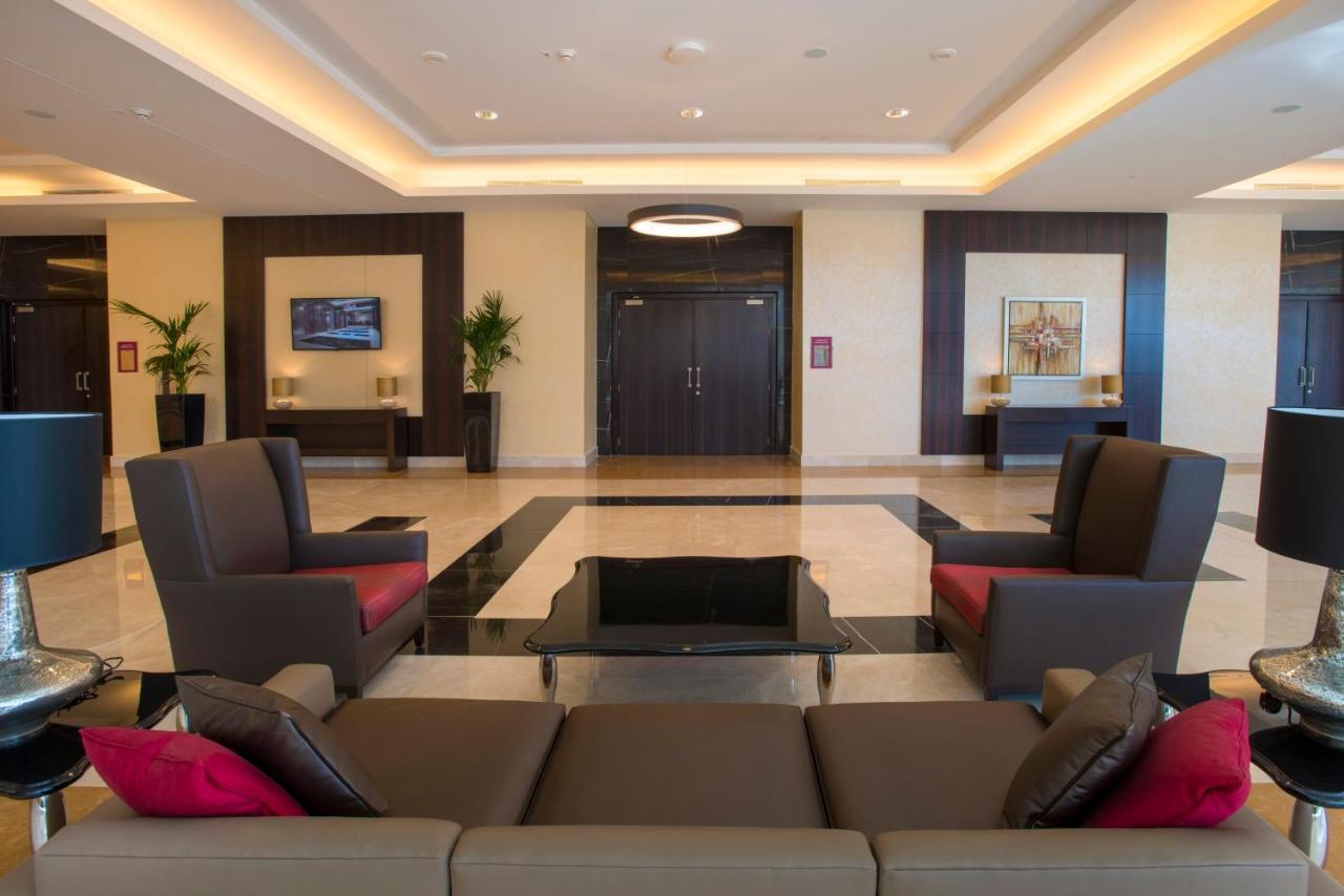 Crowne Plaza Riyadh - Rdc Hotel & Convention By Ihg Exterior photo The lobby of the hotel